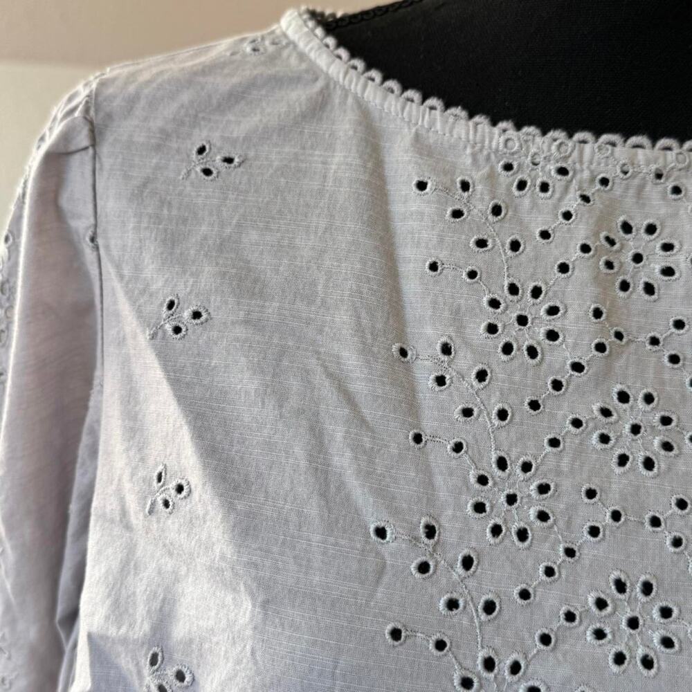 gap Gray embroidered eyelet blouse sz m scalloped shift cottage prairie romantic - Picture 4 of 8